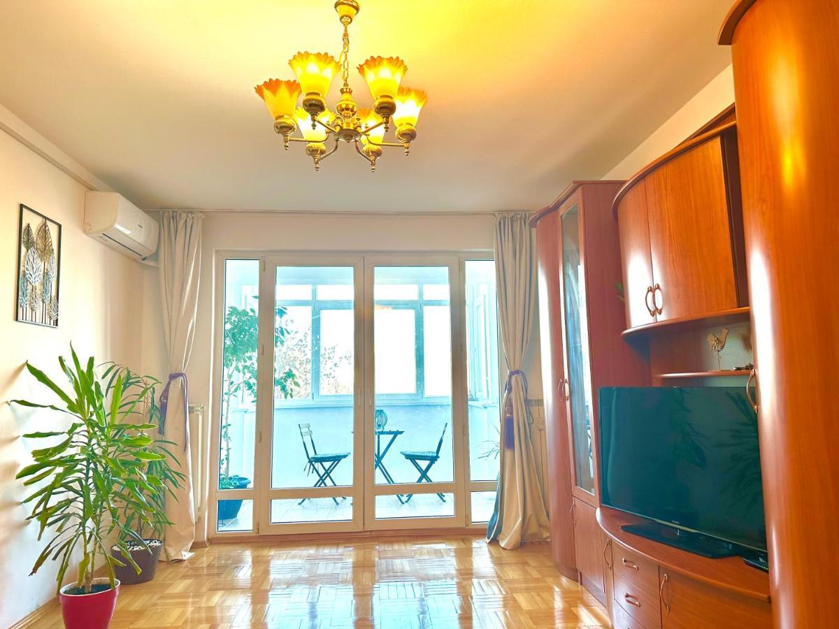 Vintage Bucharest Apartment Exterior foto